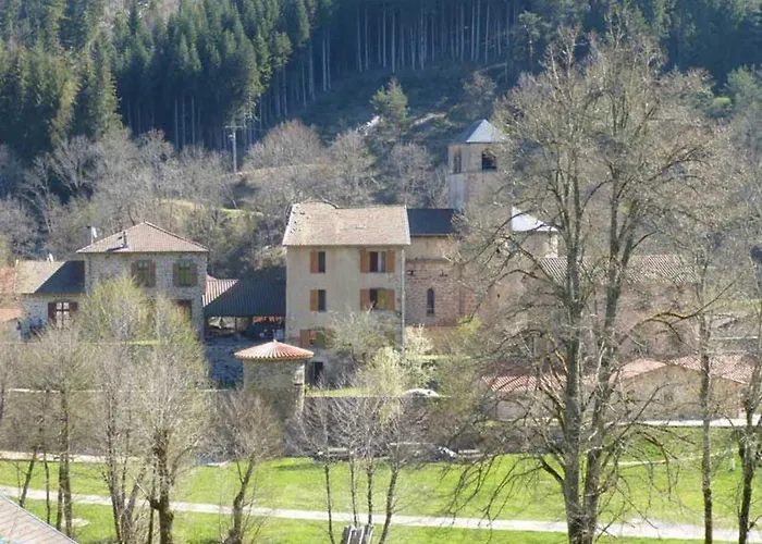 Дом отдыха De Charme 10 Pers. A - Nature Preservee, 4 Chambres, Jardin Clos - Fr-1-582-307